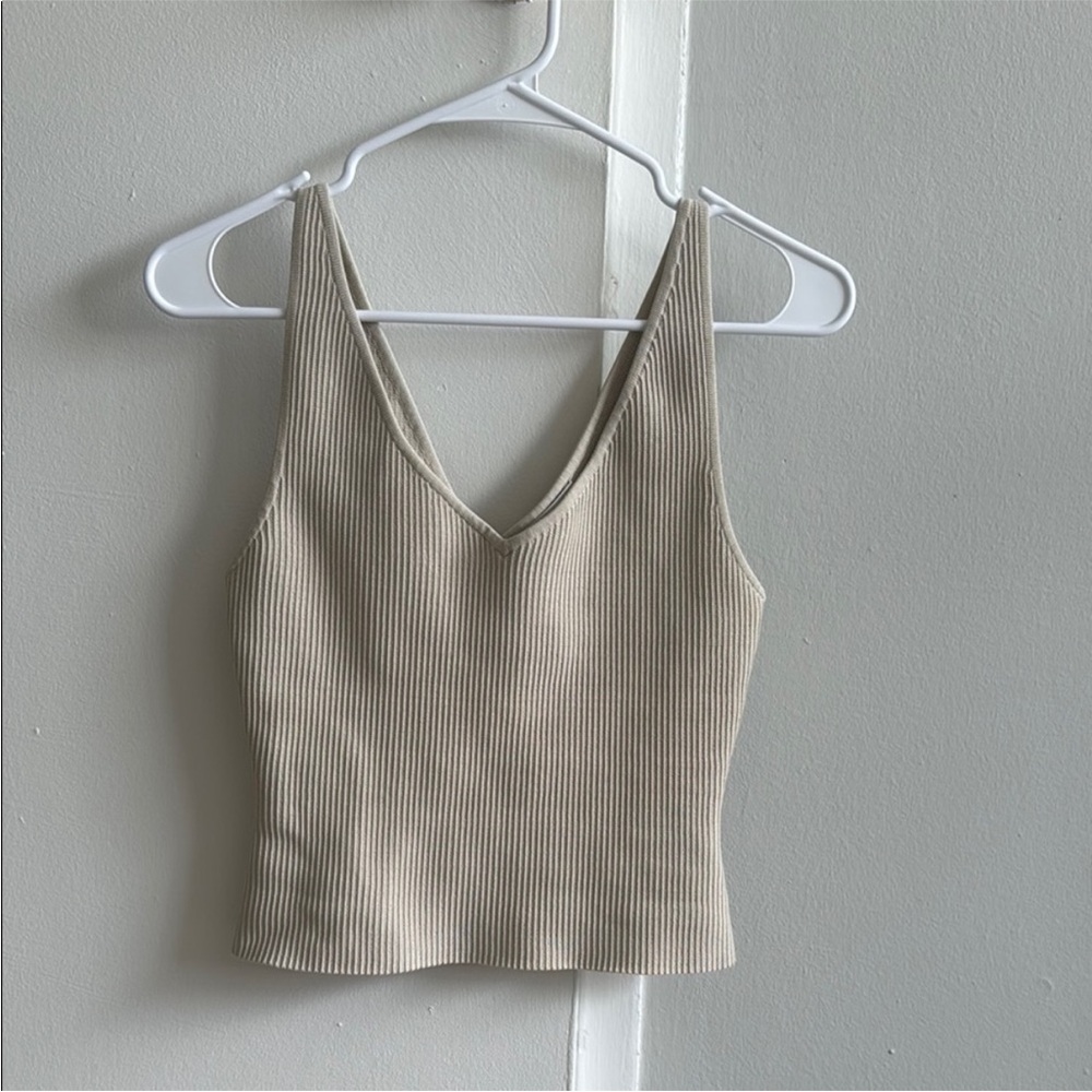 Aritzia sculpt knit tank
